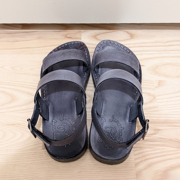 Jerusalem Sandals Women's Leather Flat Sandal - Picture 3 of 6